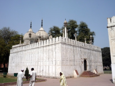 Moti-Masjid (Pearl Mosque), red fort, new delhi