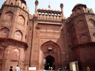Red fort second entrance to Chatta Chowk