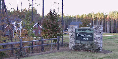 Close to Jasper, Grandview Cove homes offer city convenience in a country setting