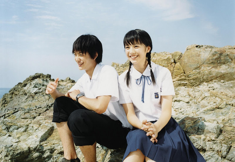 Kaho as Soyo and Masaki Okada as Hiromi Osawa in A Gentle Breeze in the Village