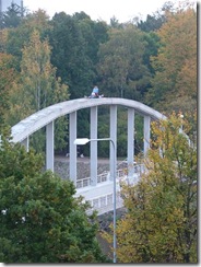 image002