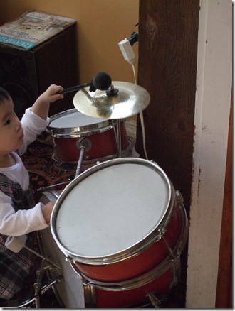 Bell Plays Drums