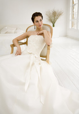 LYN ASHWORTH  ; JASMINE WEDDING DRESS