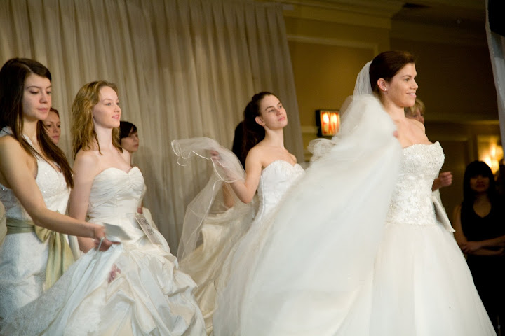 Show Rehearse ; bridal gowns & wedding dresses'