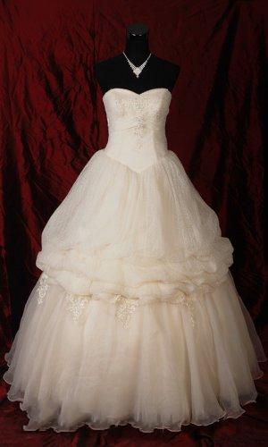 CWD 004-classic-wedding-dresses