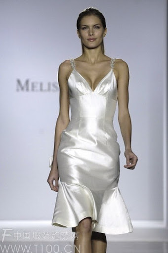 simple-bridal-gown