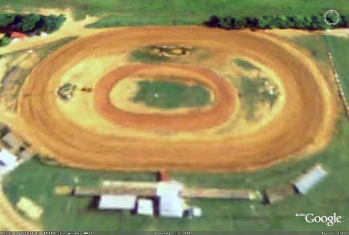 moultonspeedway.com