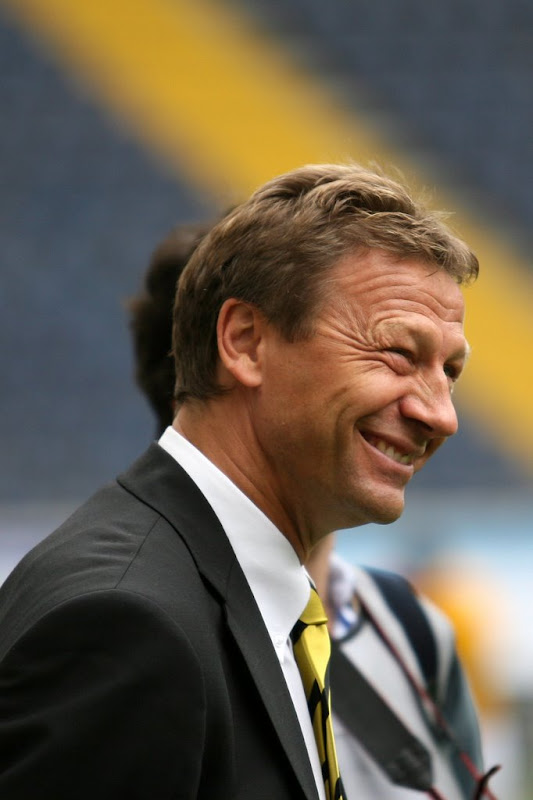 ... Aachens Trainer Guido Buchwald