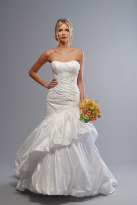 tiered-blooming-lo-ve-la-wedding-gown