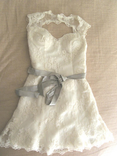Whimsical' Short Wedding Gown