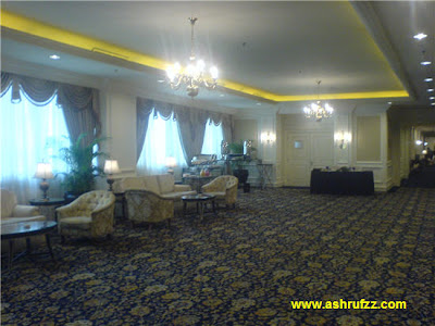 The Ritz Carlton conference lobby