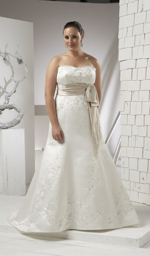 plus size bridal gown, plus size wedding dress Sexy plus size bridal gown, new plus size wedding dress