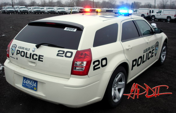 Magnum Police Car