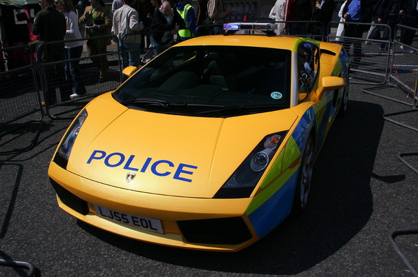 british police lamborghini