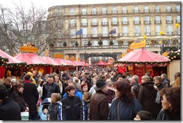 Koln Christmas Market 08 - Crowds