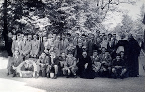 Retraite van de klasgenoten van het O.L.Vrouwcollege in Forges La Trappe, 13 tot 17 mei 1952