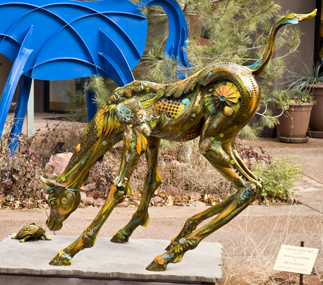 DSC_6593 sculpture of filly w turtle sedona az en az.jpg