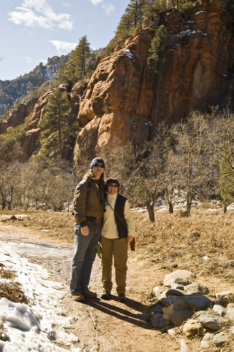 DSC_6742 Robin and Charley Myers on trail to West Fork en az.jpg