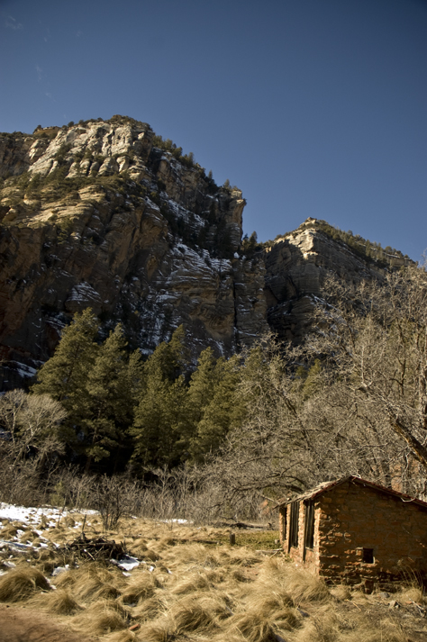 DSC_6794 chicken coop on westfork trail en az.jpg