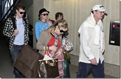 The Hilton clan departing Los Angeles International Airport for Hawaii