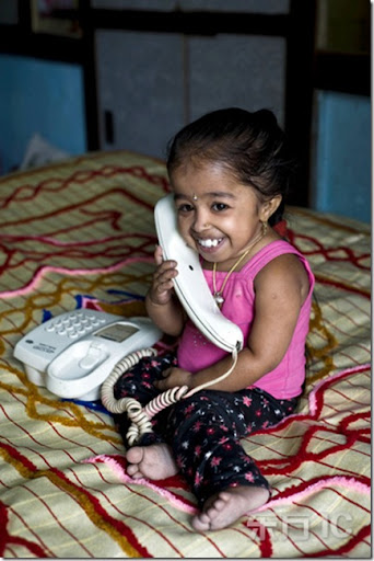 world smallest girl Jyoti Amge  photo picture2