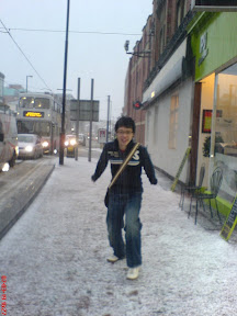 哈哈,今天小暴风雪中等人吃火锅.