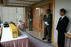 The Royal gift of Tipitaka is ready to be hand-carried into the ceremony hall, Osaka, 2007. 