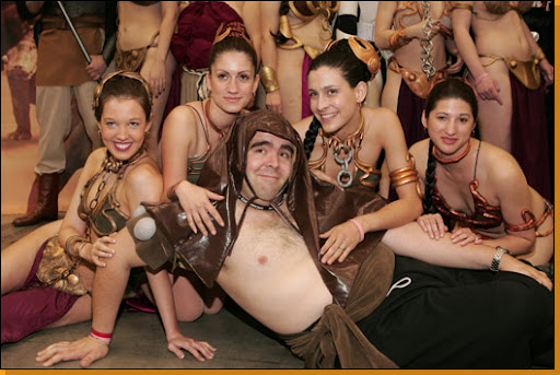 This photograph, on starwars.com, threw me for a loop. The middle-right Leia This photograph, on starwars.com, threw me for a loop. The middle-right Leia