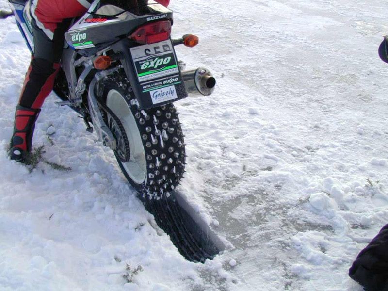 [a_motorcycle_on_icemotoled_11.jpg]