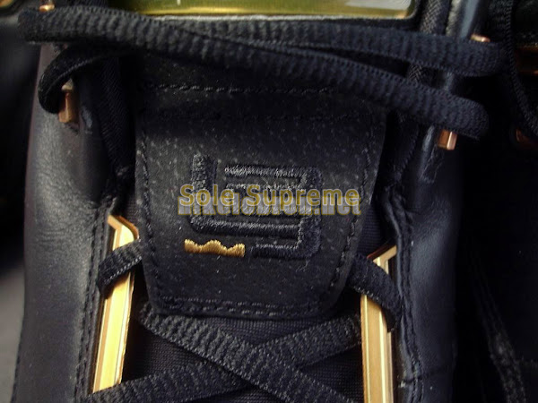 A Look at Two Different Versions of the AZG Black and Gold PE
