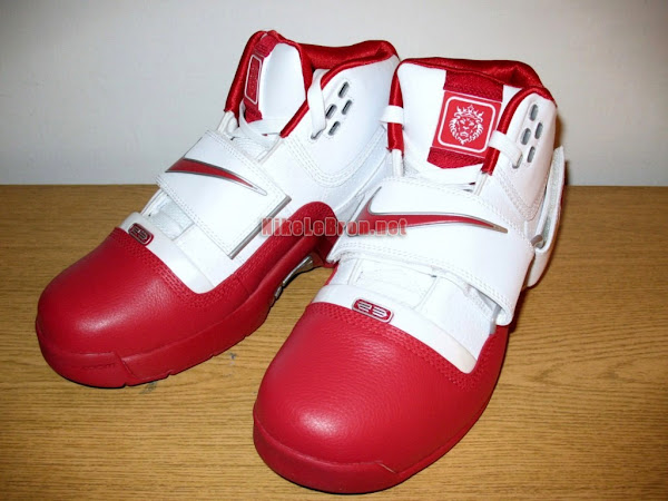An exclusive look at the Zoom LeBron Soldier OSU Home PE