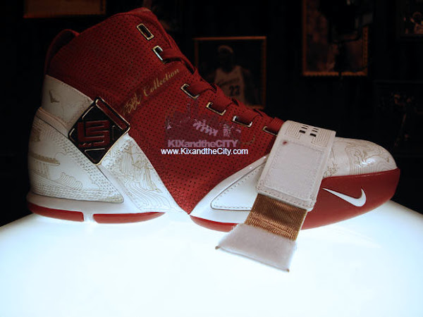 Nike Zoom LeBron V China edition showcase