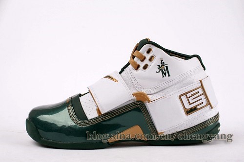 Another look at the Nike Zoom Soldier SVSM PE