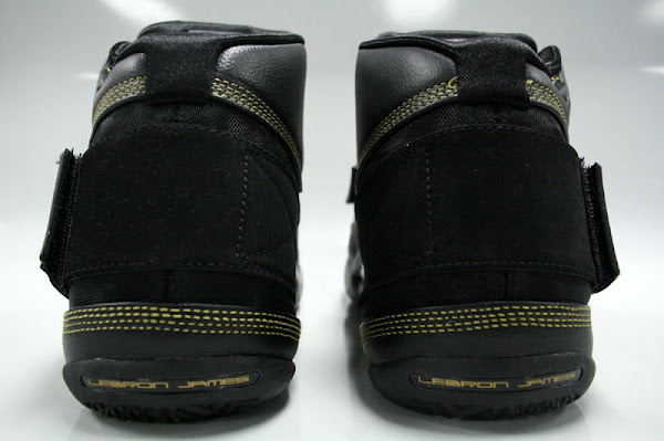 New pics of the Black and Gold Nike Zoom Soldier