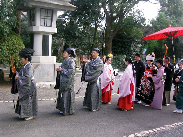 A traditional Japanese wedding at Togo Shrine