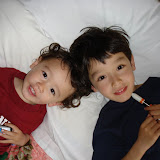 Kai and Eidan, back in the Miharusou minshuku in Tanegashima