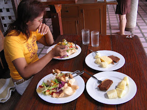 honeymoon 4 เกาะนางยวน วันแรก