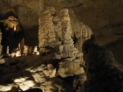 Natural Bridge Caverns formations