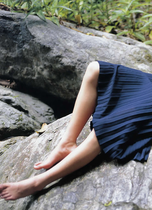 Erika Toda ErikaToda_nature_05.jpg Nature -  http://ahotgirl.blogspot.com | http://gallery.henku.info