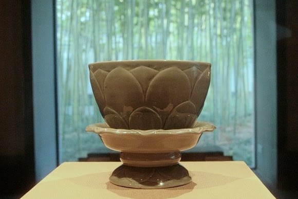苏博，青莲瓷碗