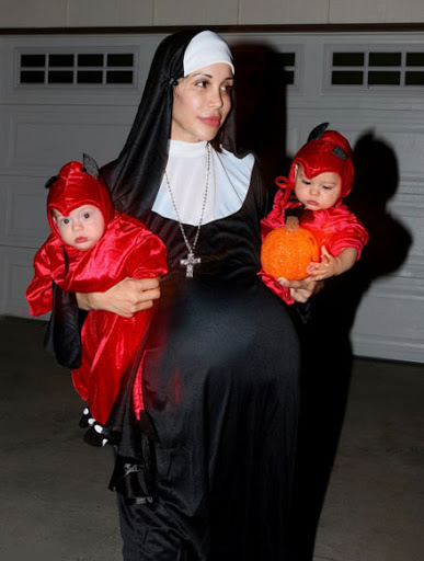 nadya-suleman-halloween-costume-as-pregnant-nun