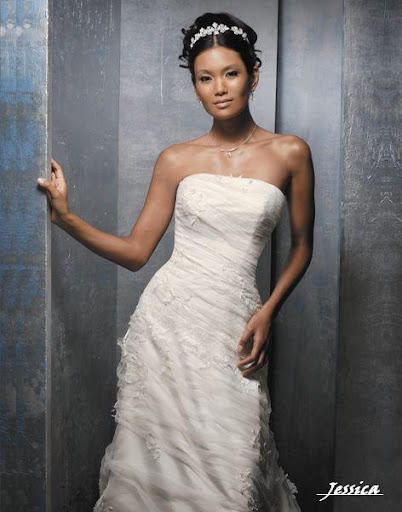 white-wedding-gown