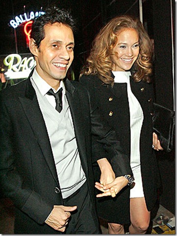 jennifer lopez twins 2009. Jennifer Lopez Debuts with