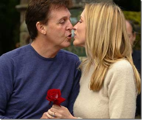 Paul McCartney Heather Mills kiss picture