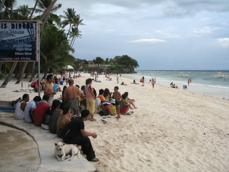 20080321_0131_beachpeople.jpg