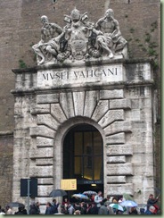 Finalmente, entrada do Museu Vaticano
