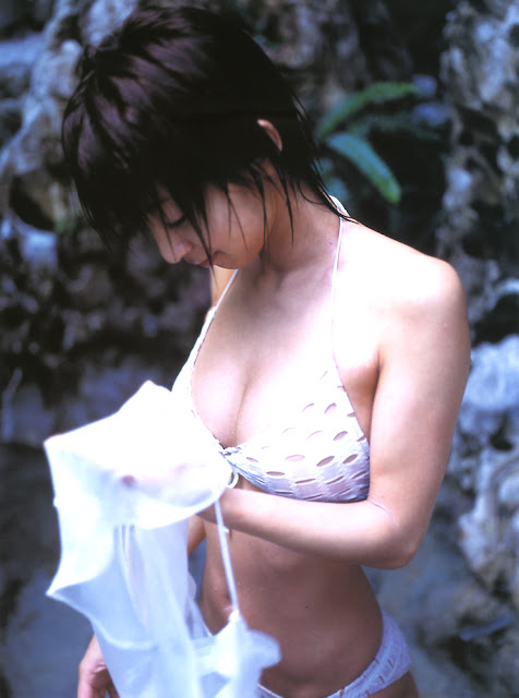 mariko ookubo photobook mariko_o_itazura_018.jpg RaFJYD -  http://ahotgirl.blogspot.com | http://gallery.henku.info